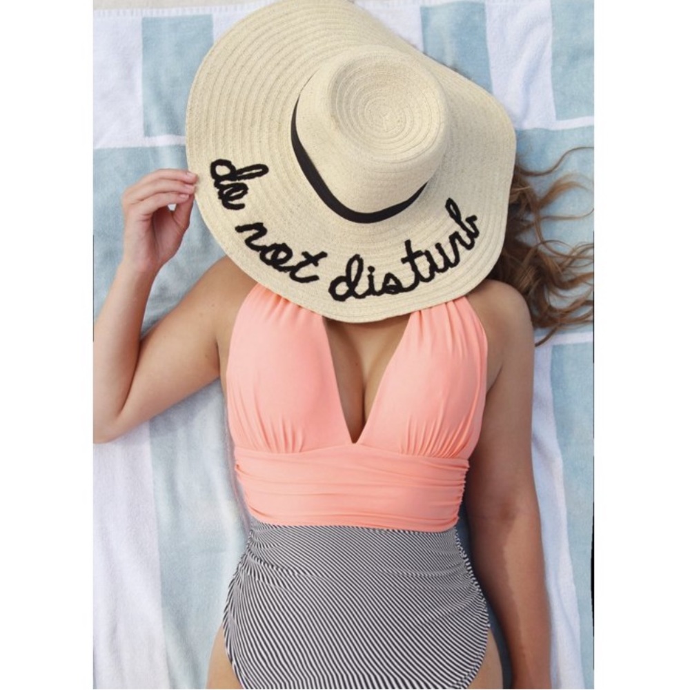 Cupshe Women's Pink Halter Plunging Neck Ruched One Piece Swimsuit